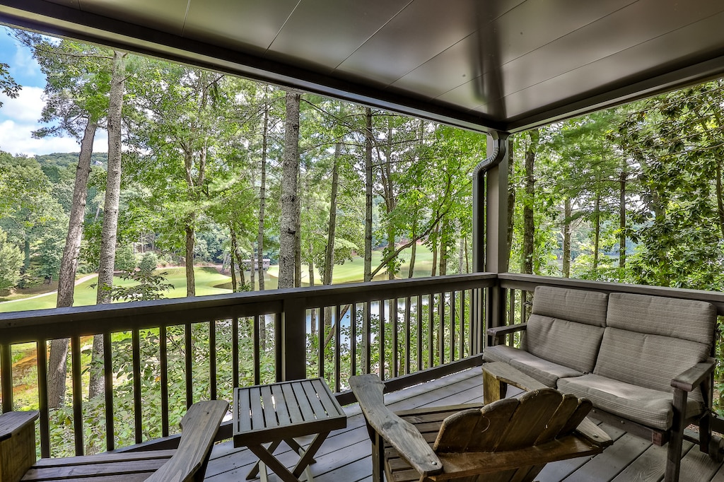 Retreat at Lake Sconti