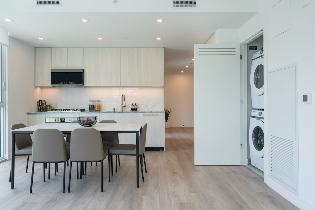 Long Beach - Two Bedroom Suite - Kitchen Area (3)