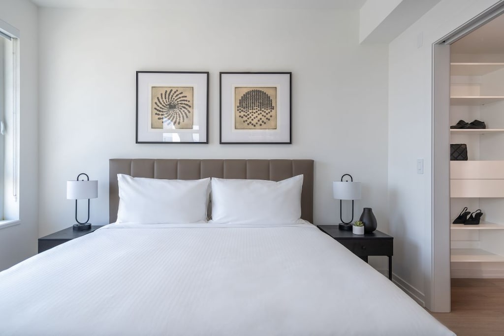 Level Hollywood - Two Bedroom Suite (22)