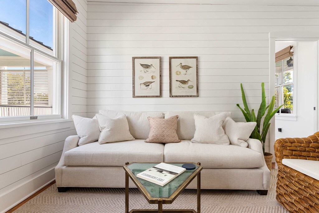 Spacious living room with seating for your entire group