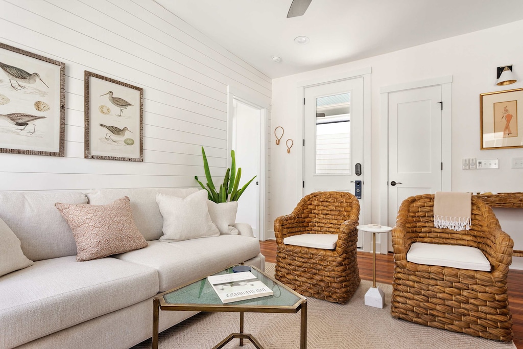 The living room allows for plenty of relaxation space for your group!