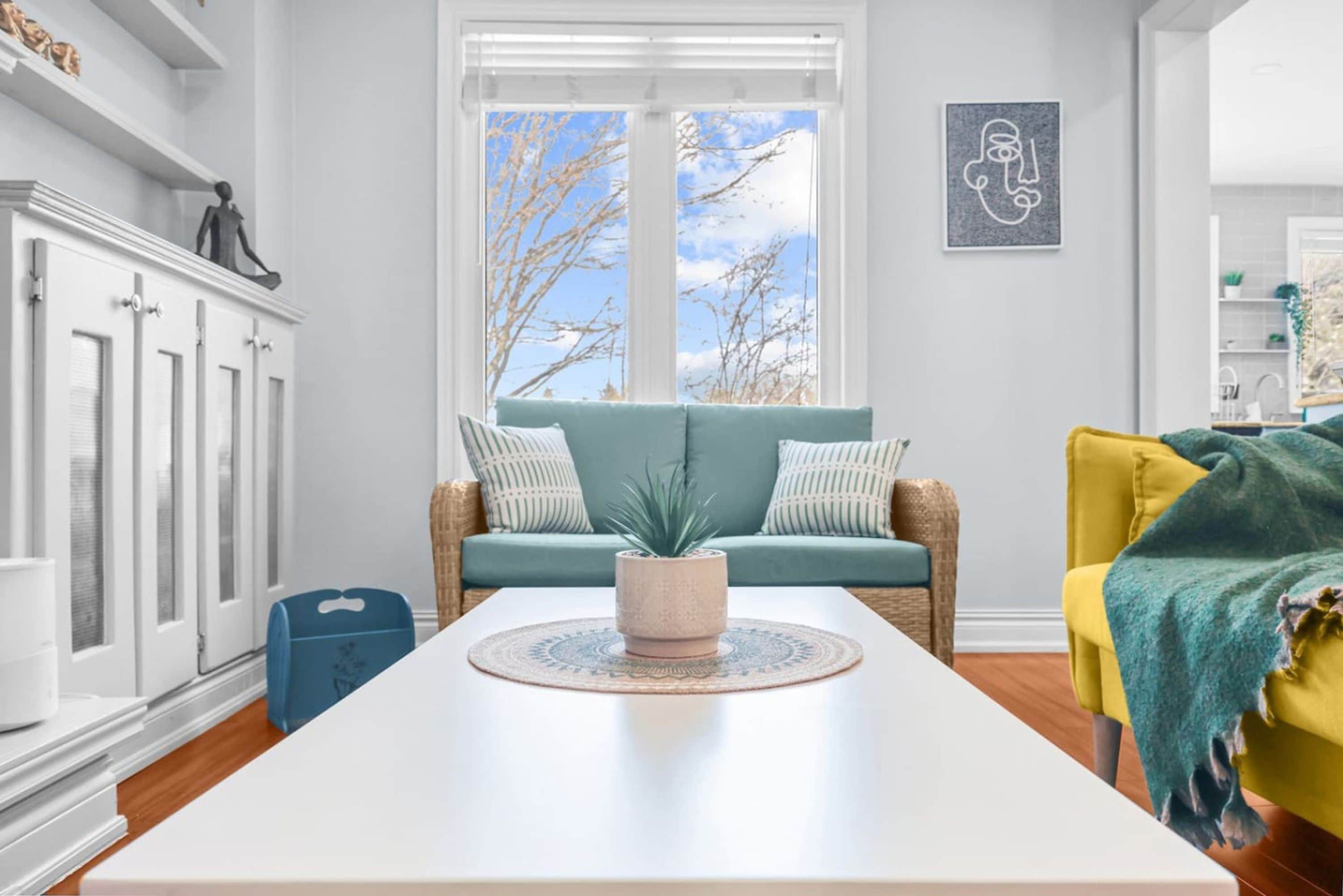 Stylish 3BR Whitby Home in Prime Location