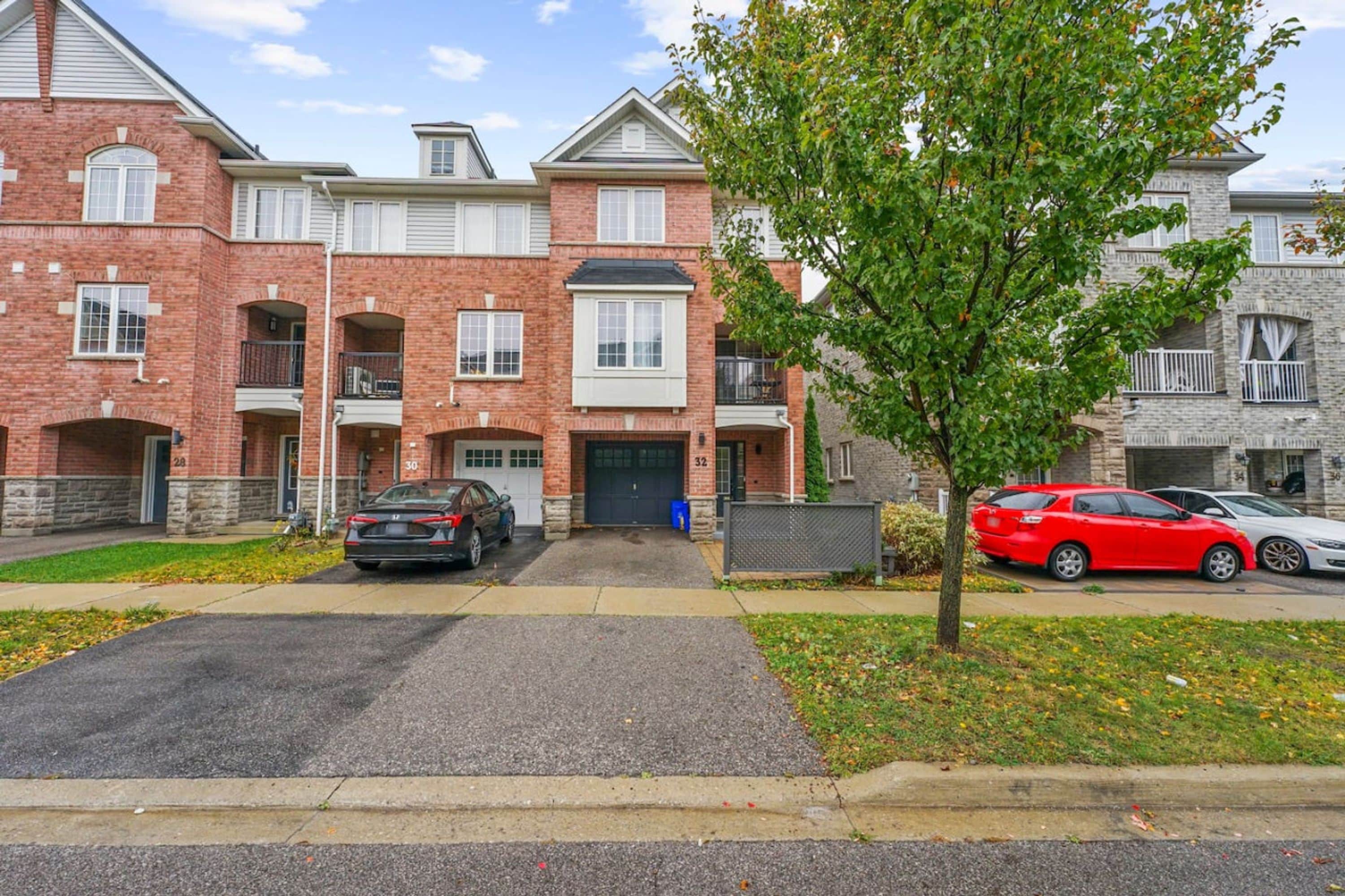 Chic 2BR House  Newly Renovated  Central  Spot