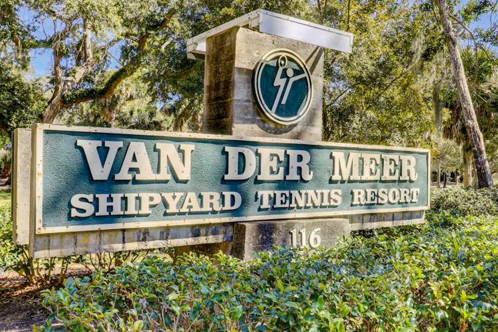 Van Deer Meer Tennis Resort