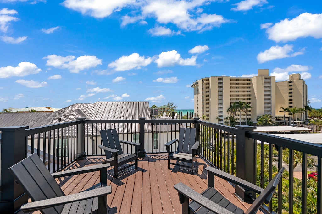 Rooftop deck with Gulf views