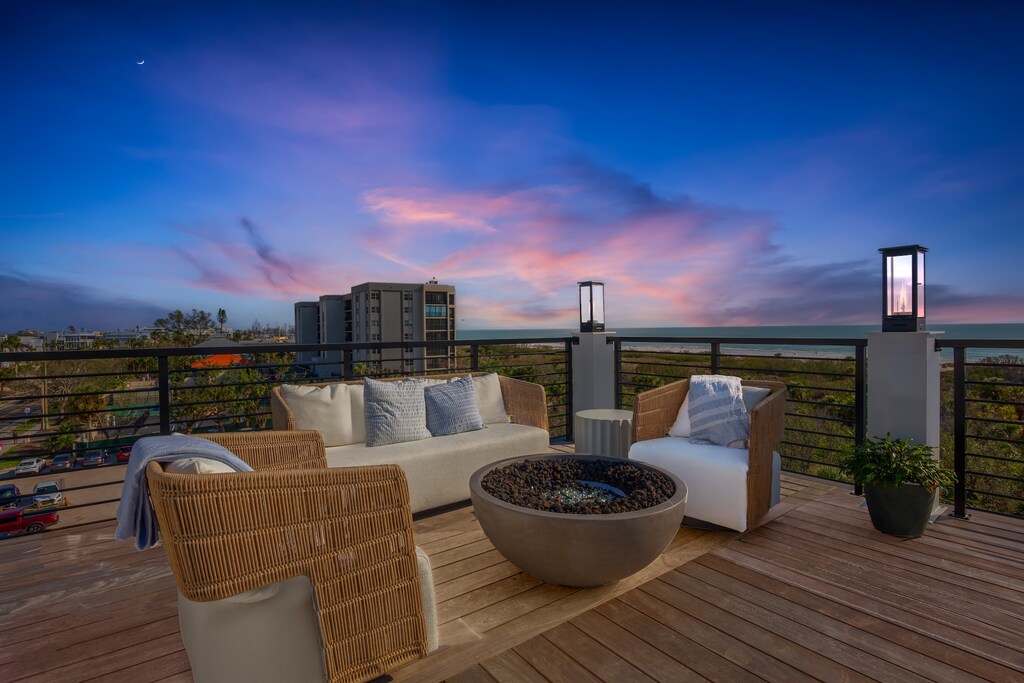 Rooftop, Lounge Area