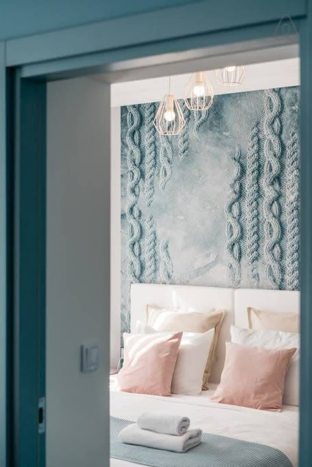 Bedroom II with king size bed