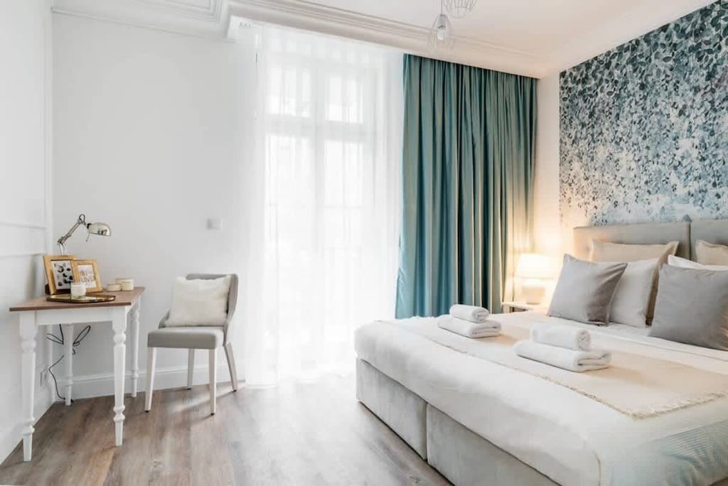 Bedroom I with king size bed