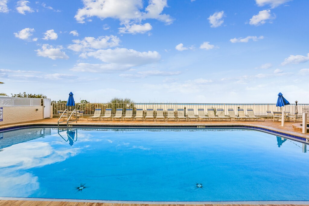 Sand Castle II Heated Pool