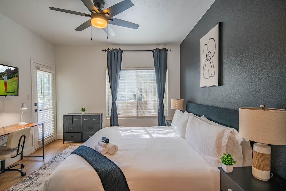 Stay Near TPC | Gym, Pool, Pickleball, W/D,Parking