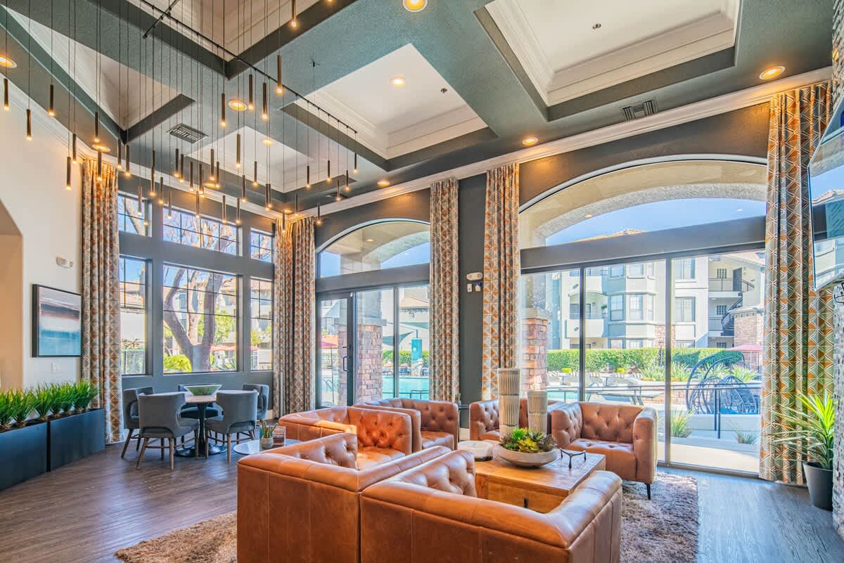 Mins To Westgate & Stadium | Pool Gym W/D Parking