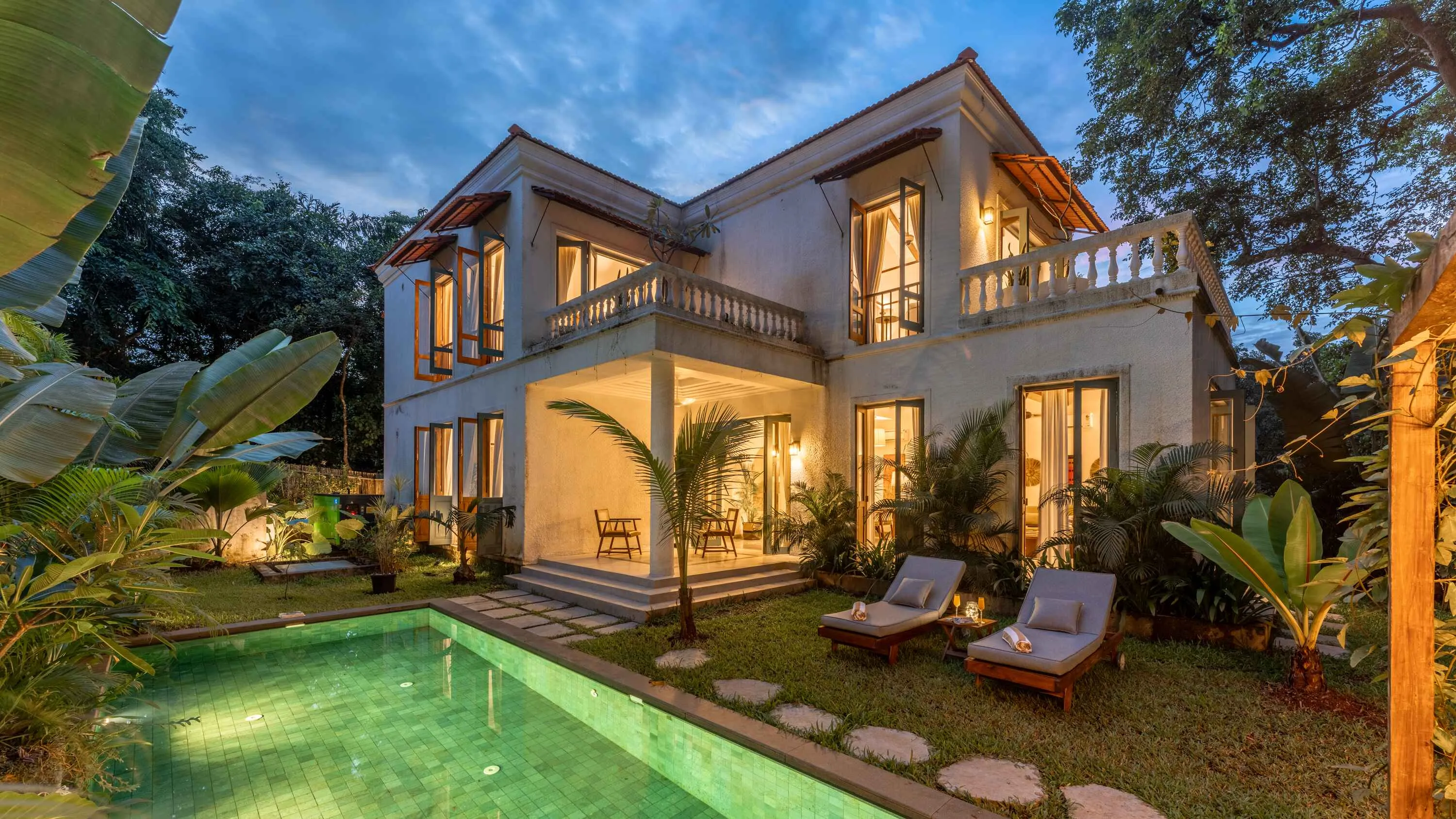 Private pool Private pool