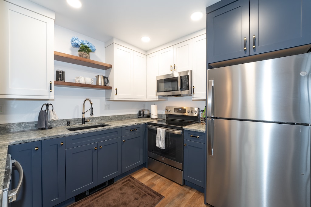 Beautiful Updated Kitchen | Main Level