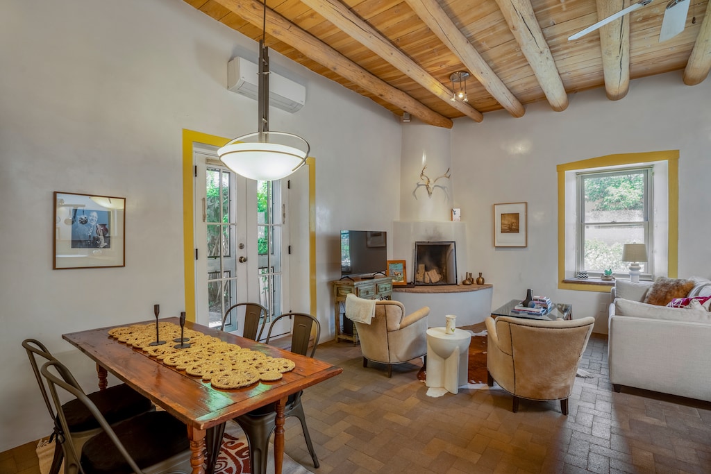 Dining / Living Area