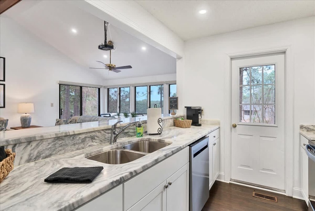 Clean and well stocked kitchen