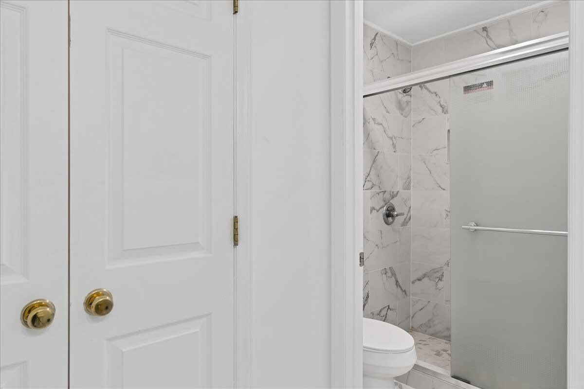 Primary bedroom ensuite restroom 