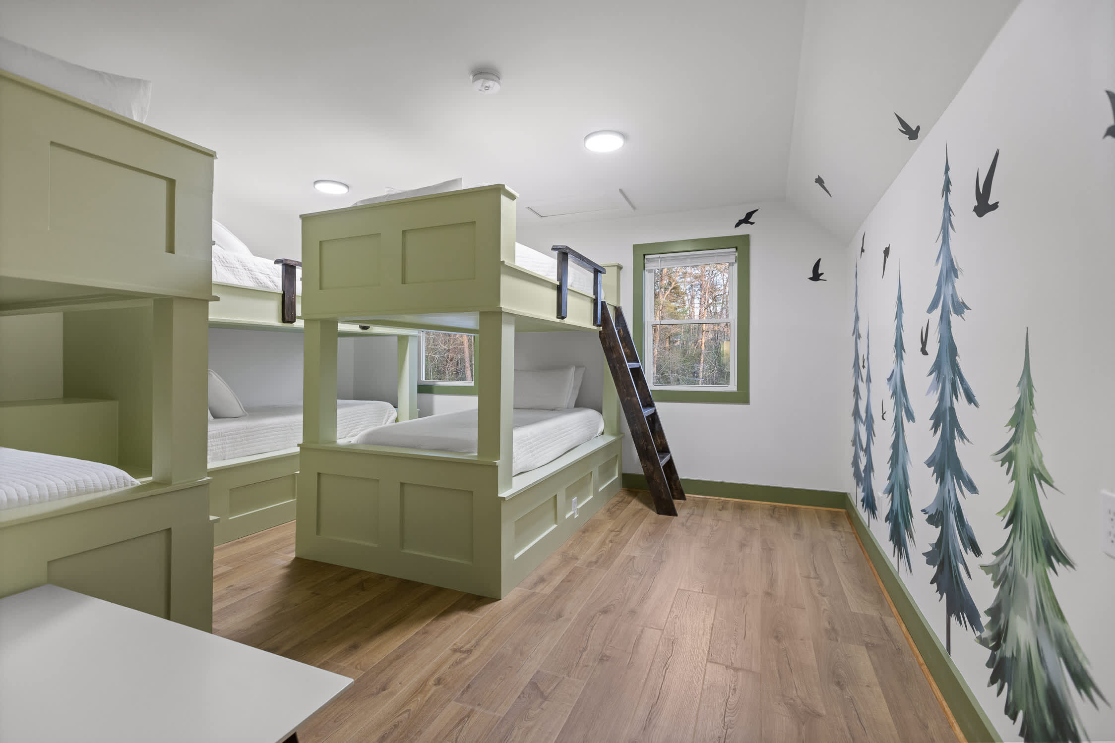 Bedroom 5 - 3 sets of Twin over Twin bunks
