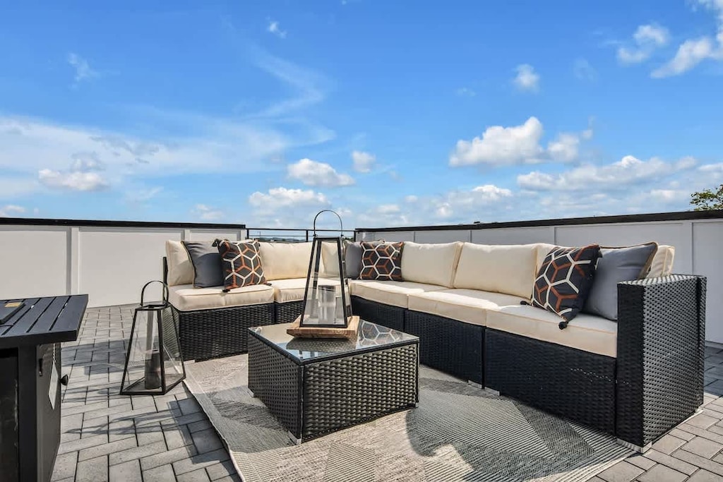 4th Level Rooftop Patio where you can hangout with your friends