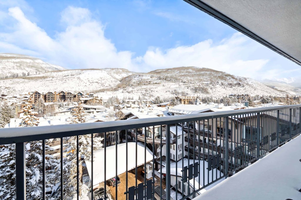 lodgetower680-8342_54265864337_o