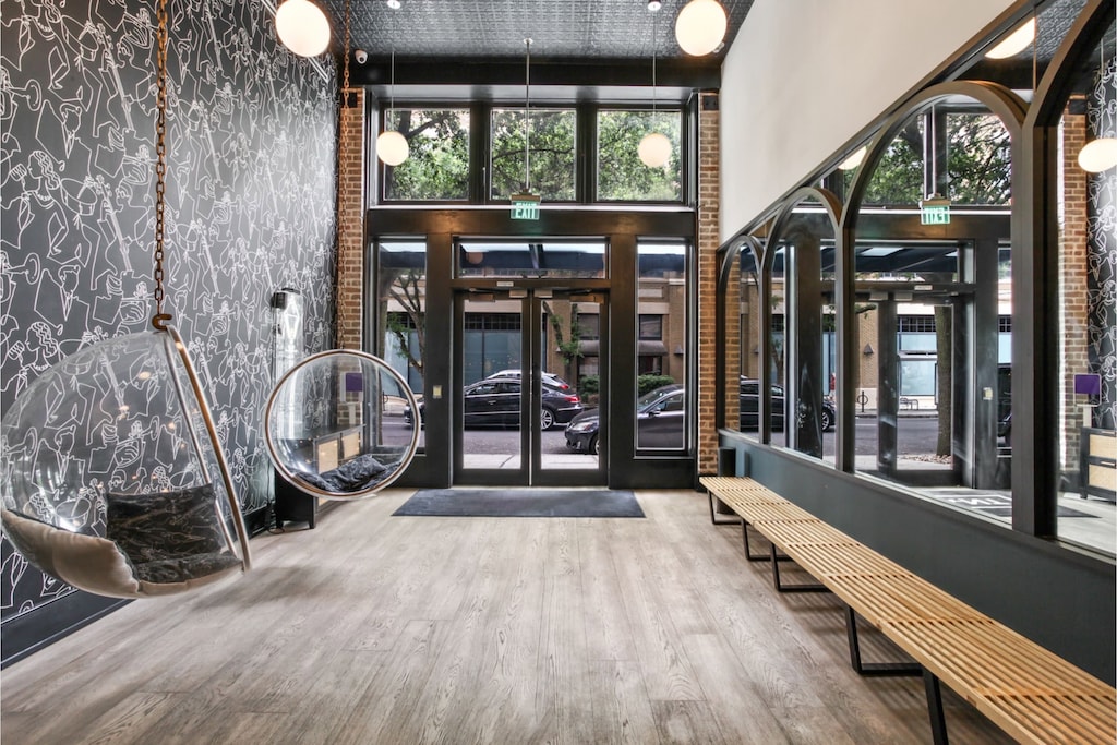 Step into a lobby that blends classic New Orleans architecture with modern design. At 888 Baronne, every detail welcomes you to luxury, comfort, and group-friendly hospitality.