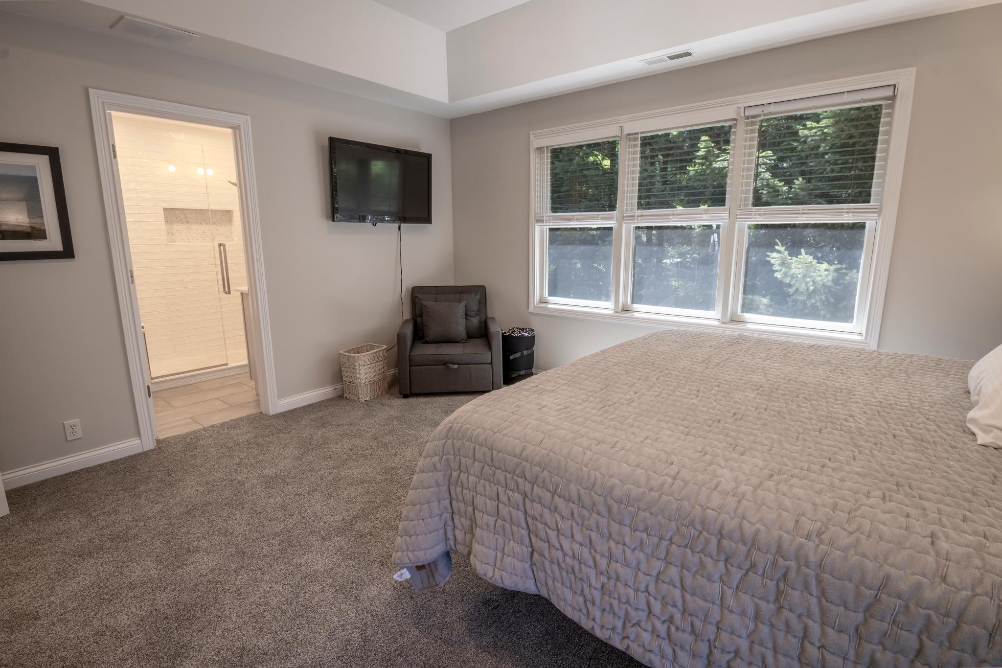 Second Level | Bedroom 1 | King | Twin Daybed | Attached Bath