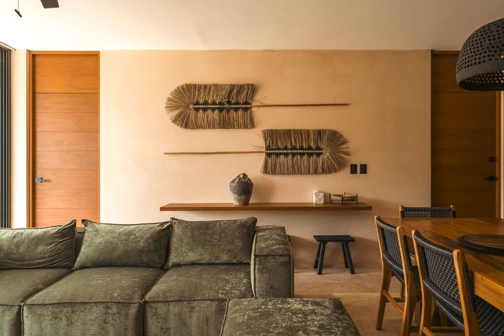 Beautiful and spacious living, dining, and kitchen area