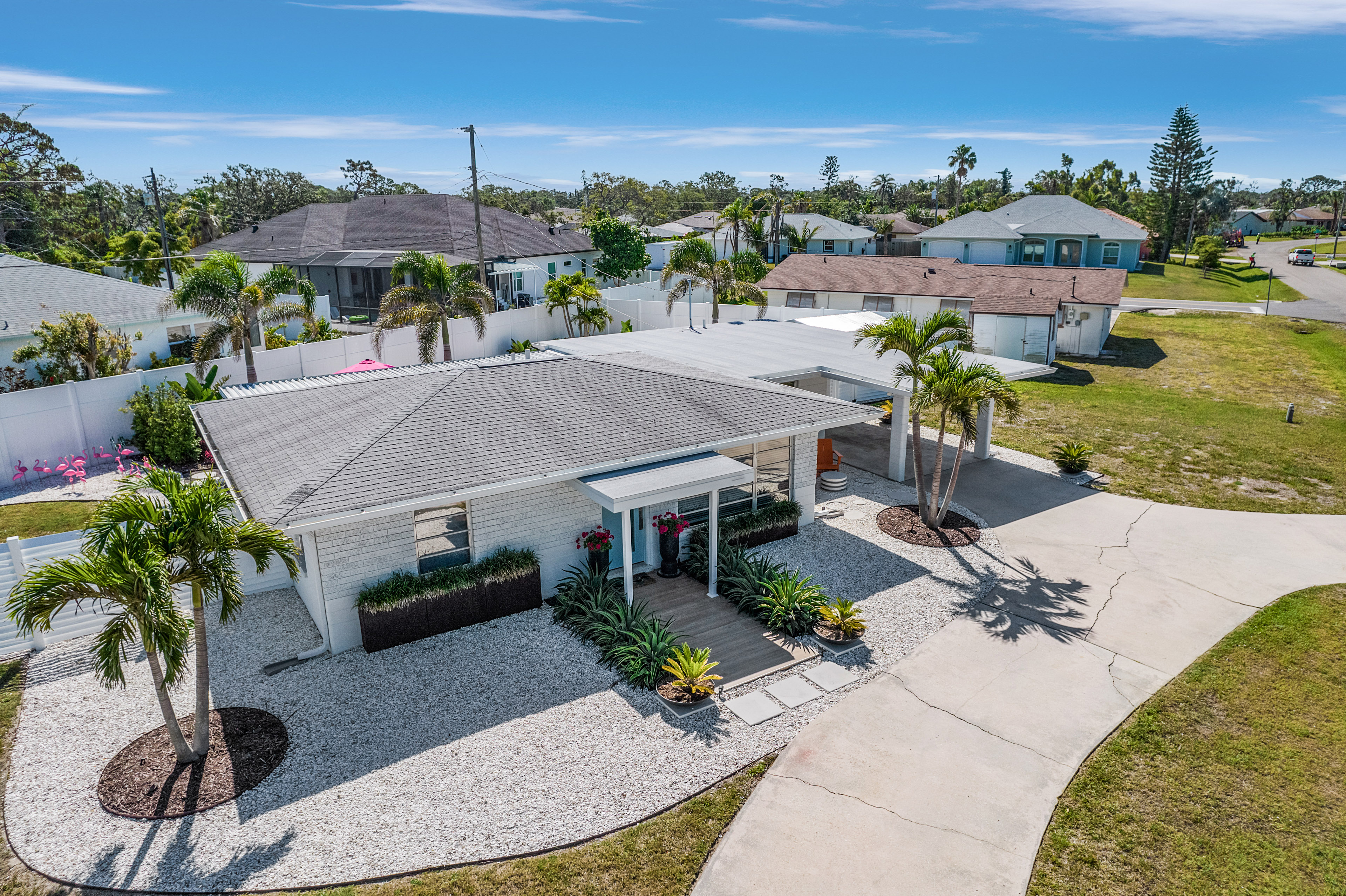 3 Mi to Beach: Delightful South Venice Retreat!