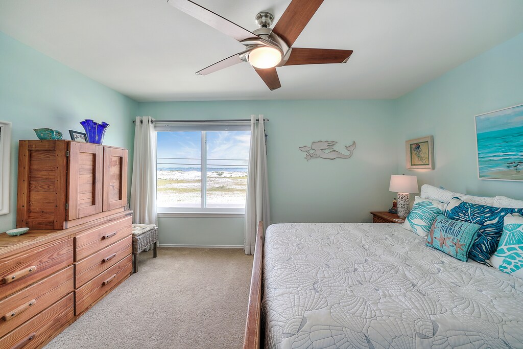 Sound view from the queen bedroom