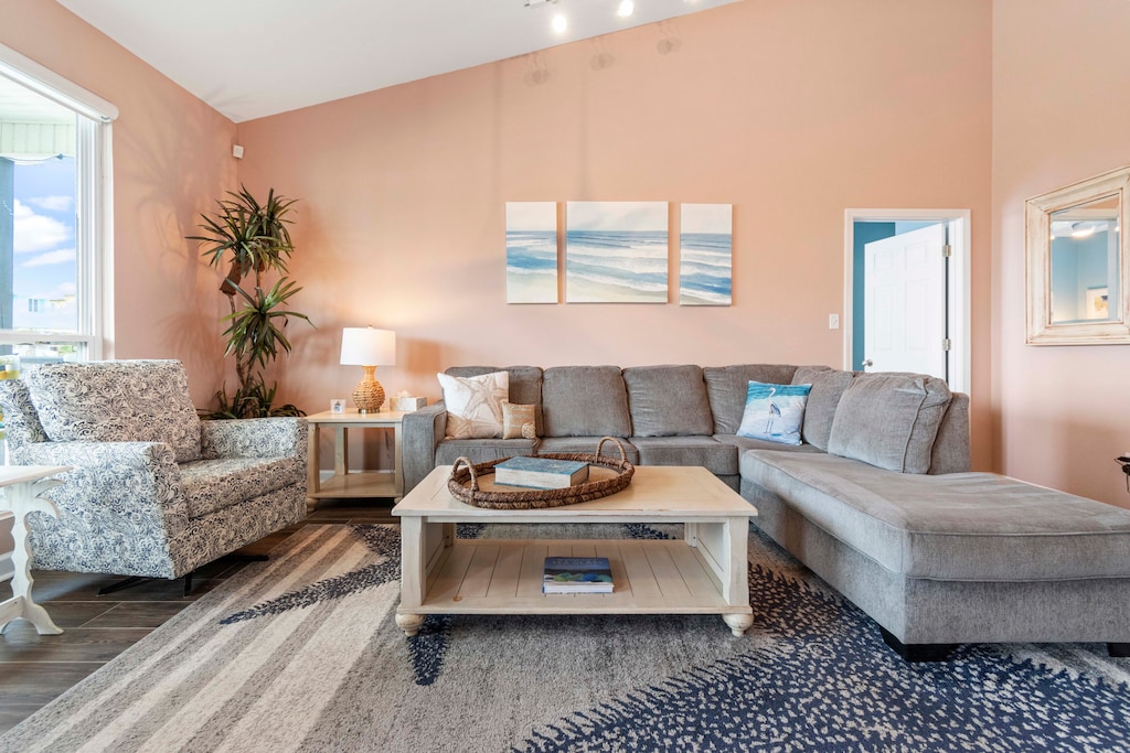 Living room with plenty of seating