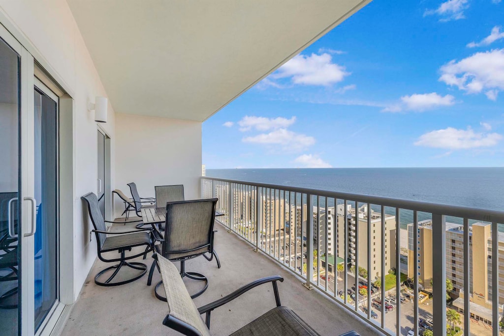 Welcome to Crystal Tower 1703!