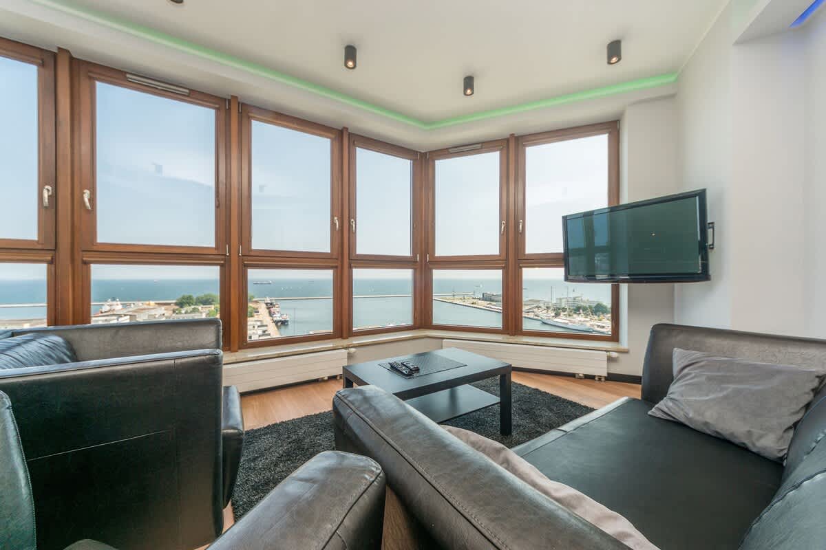 Hryniewickiego 6B | Elegant Apartment | Sea View