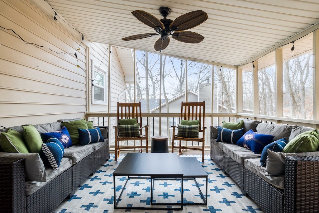 Take in the fresh air and scenic views from our screened porch, complete with plenty of seating for everyone to relax and unwind. 