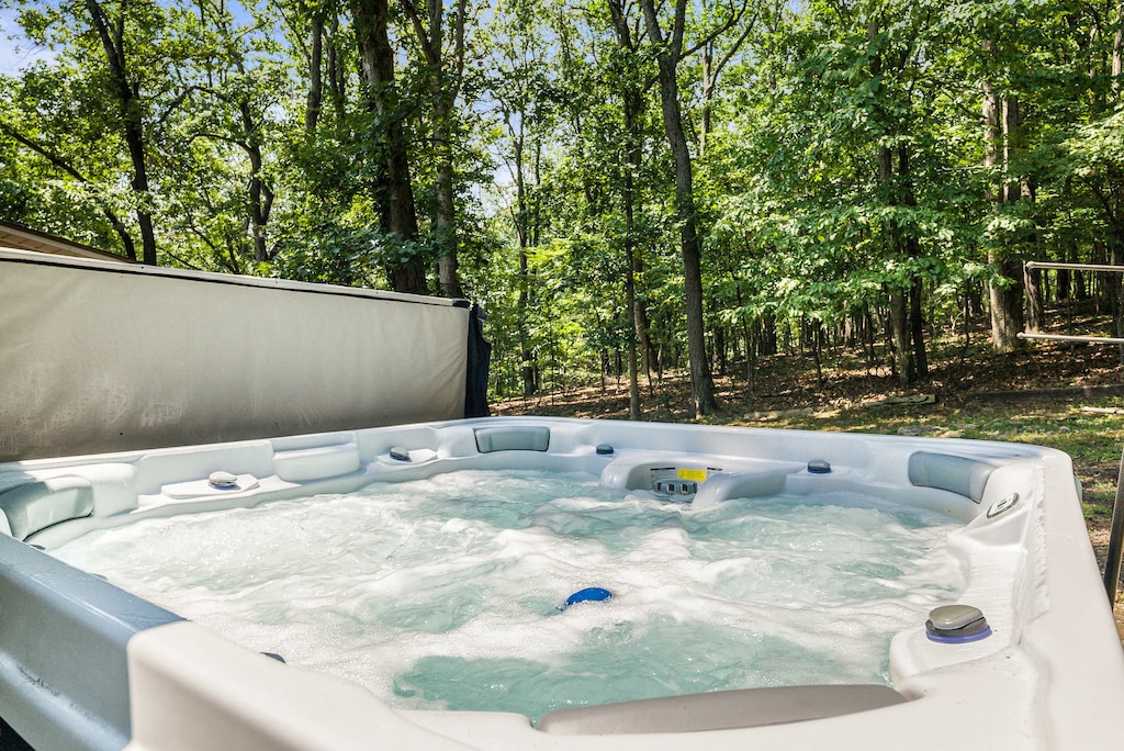 Unwind in the hot tub or relax in the private sauna, both offering serene views—your perfect retreat after a day of adventure. 