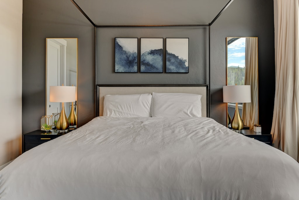 King Master Suite