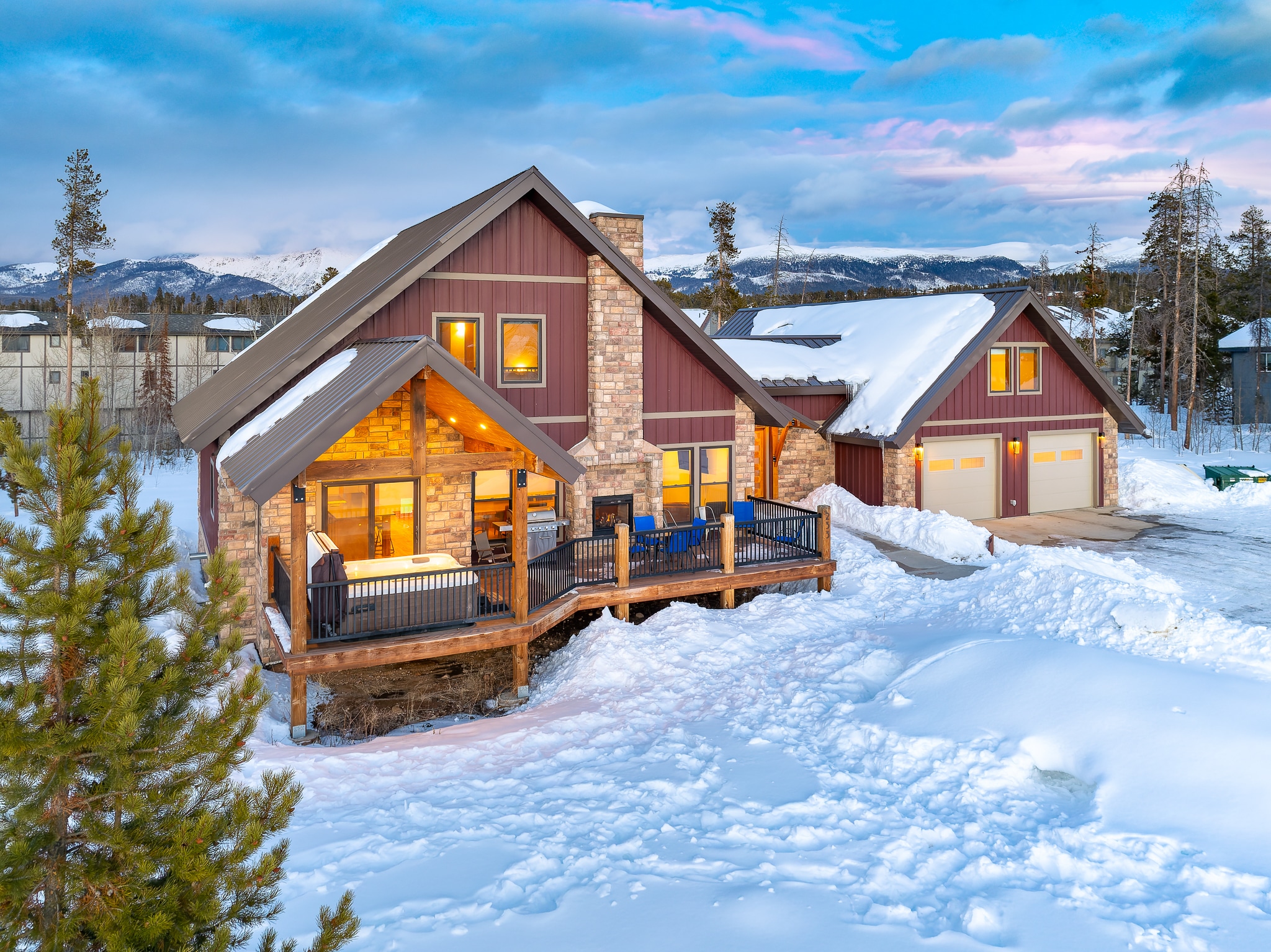 Winter Park Ranch Luxury Mountain Home - Home Rental in Fraser