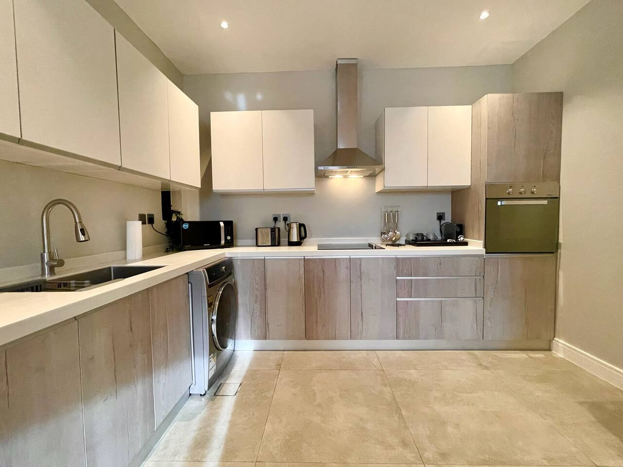 Cadee Living - 1 Bedroom Apartment