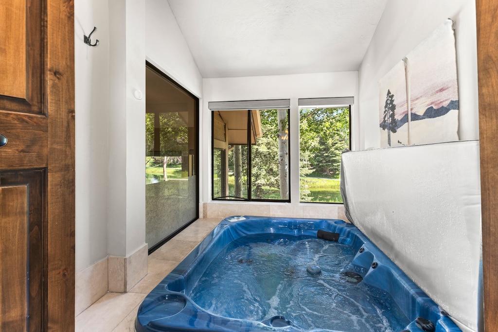 2425 Gilt Edge Cir_17