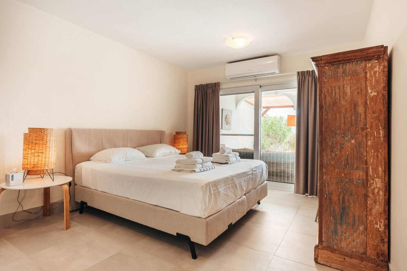 Property Image 2 - Peaceful Waterfront Condo |Mas Bango K1 by Property Manager