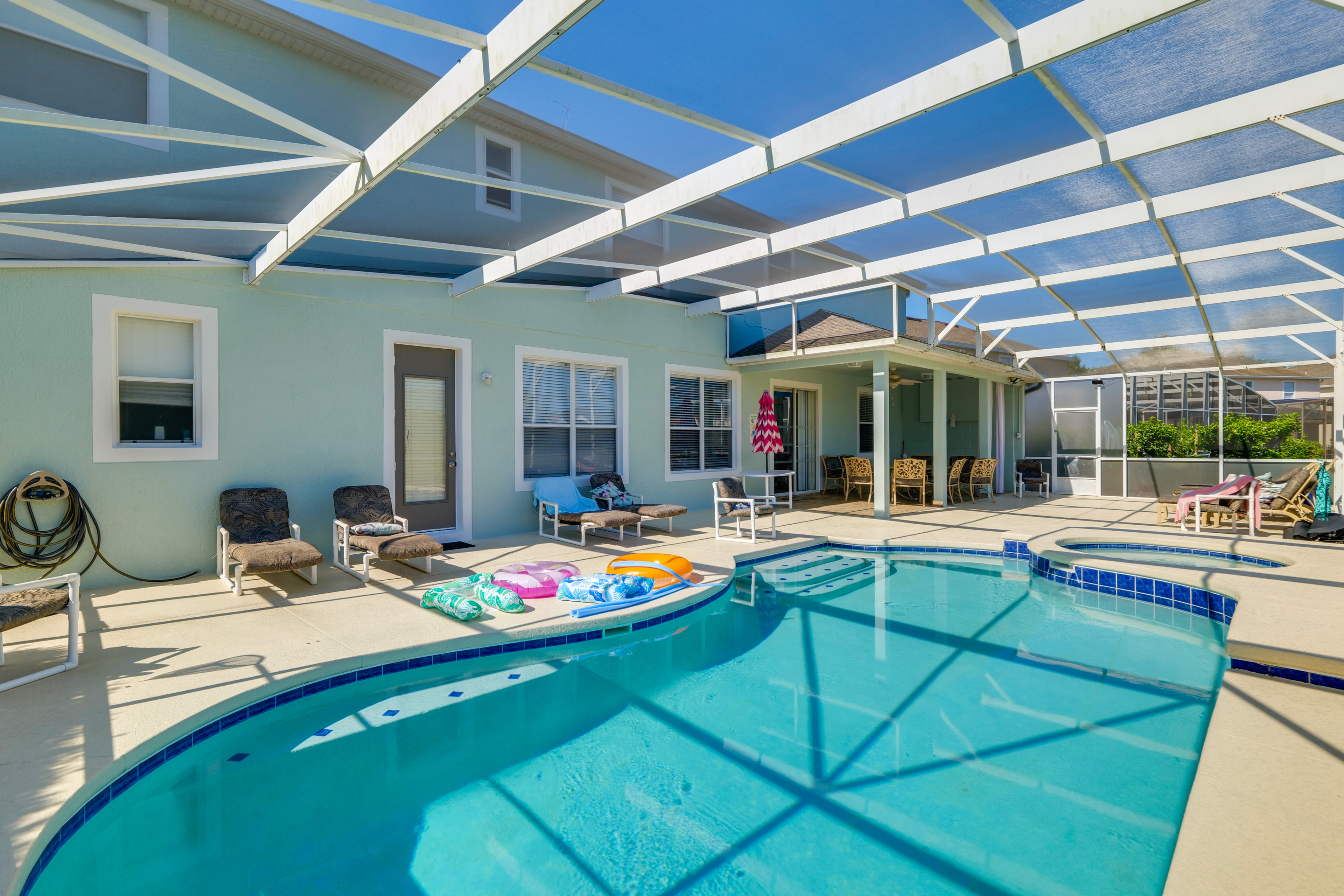 Game Room & Community Perks: Davenport Getaway!