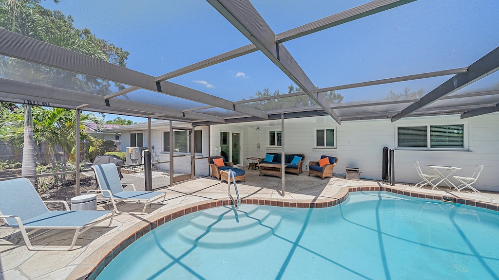 Your private, screened-in pool and spacious lanai feature comfortable lounge seating, making it the perfect sunny escape after a day at the beautiful Sarasota beaches.