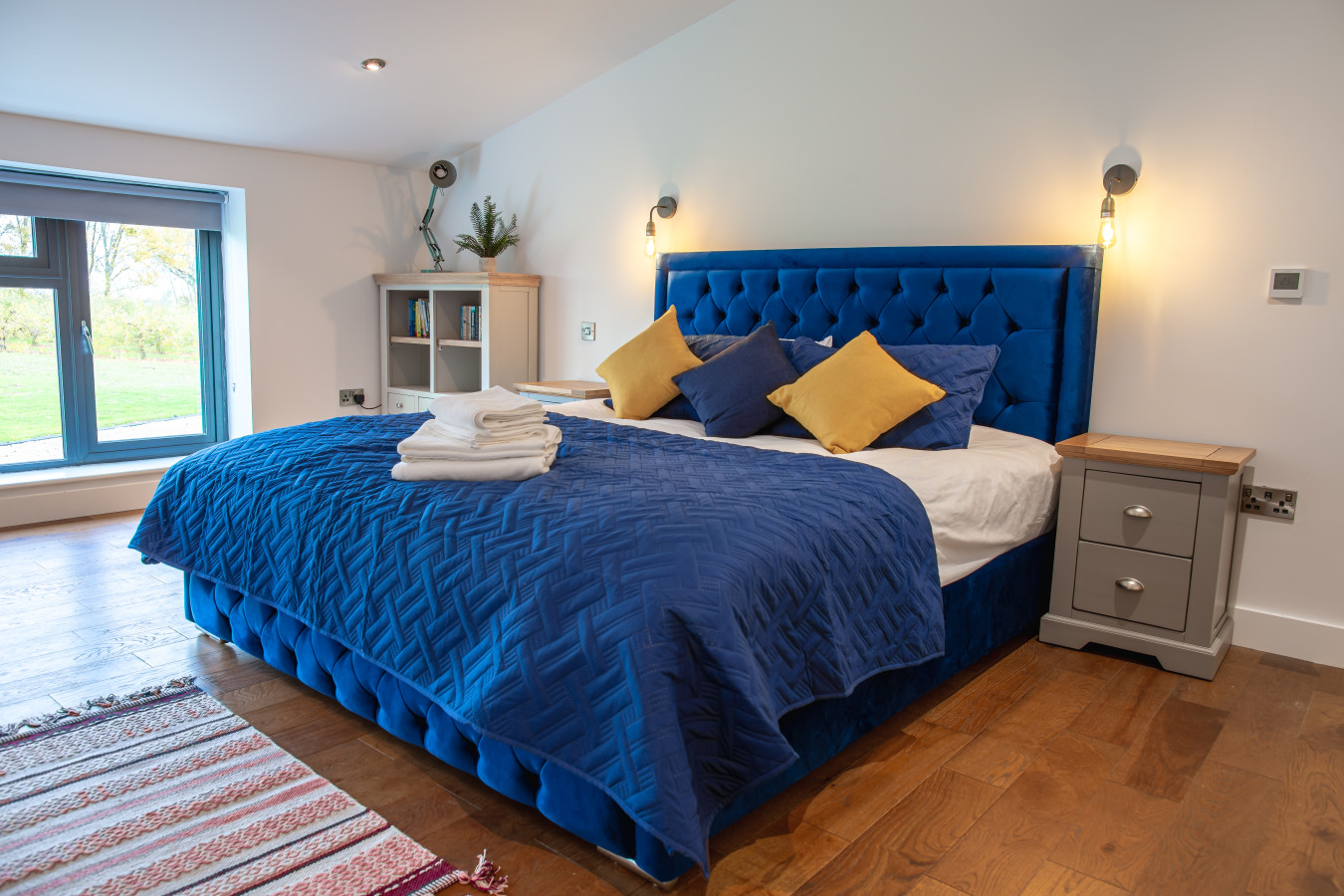 Beautiful Barn Conversion - Orchard Escape for 12