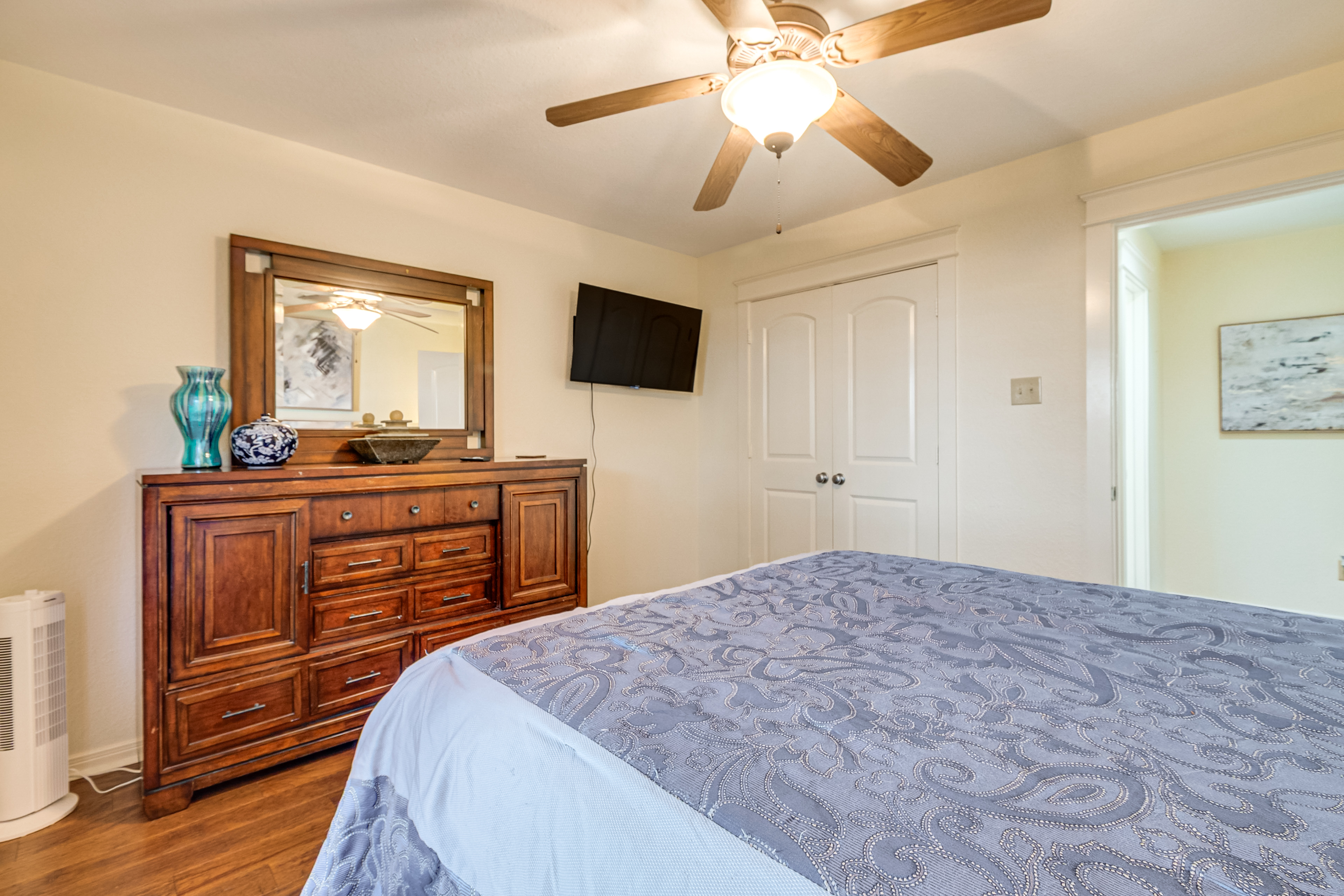 Near Cynthia Woods Mitchell Pavilion: Family Home!