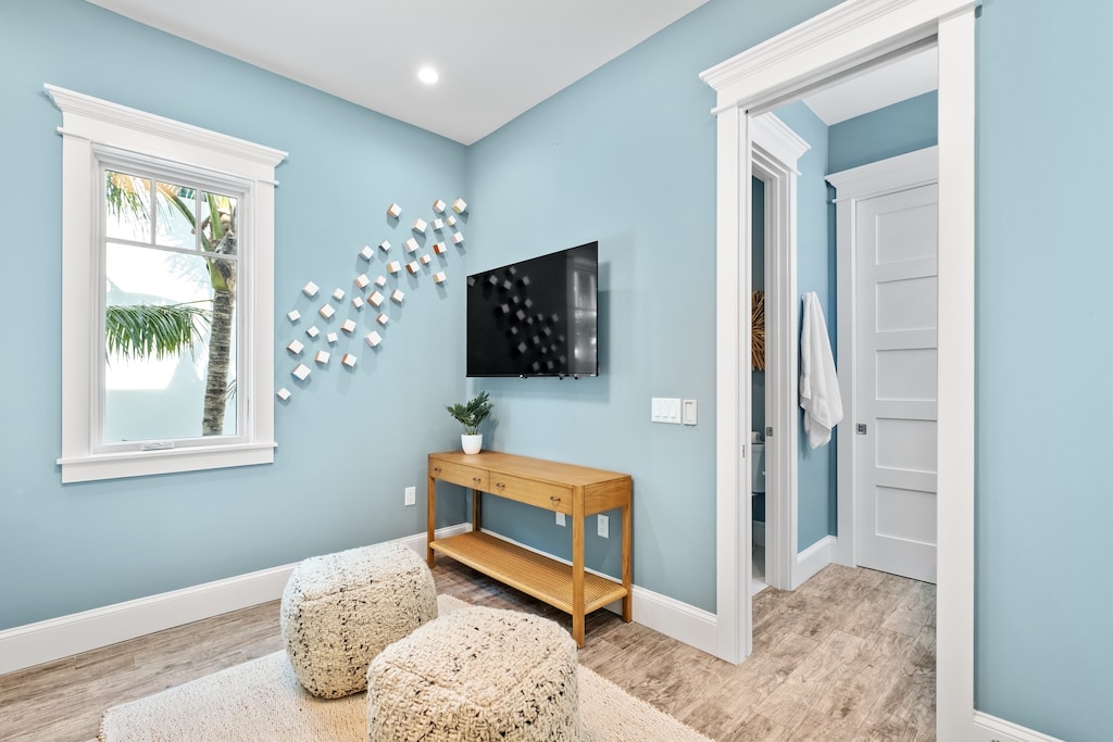 Second Bedroom, 2 Twins