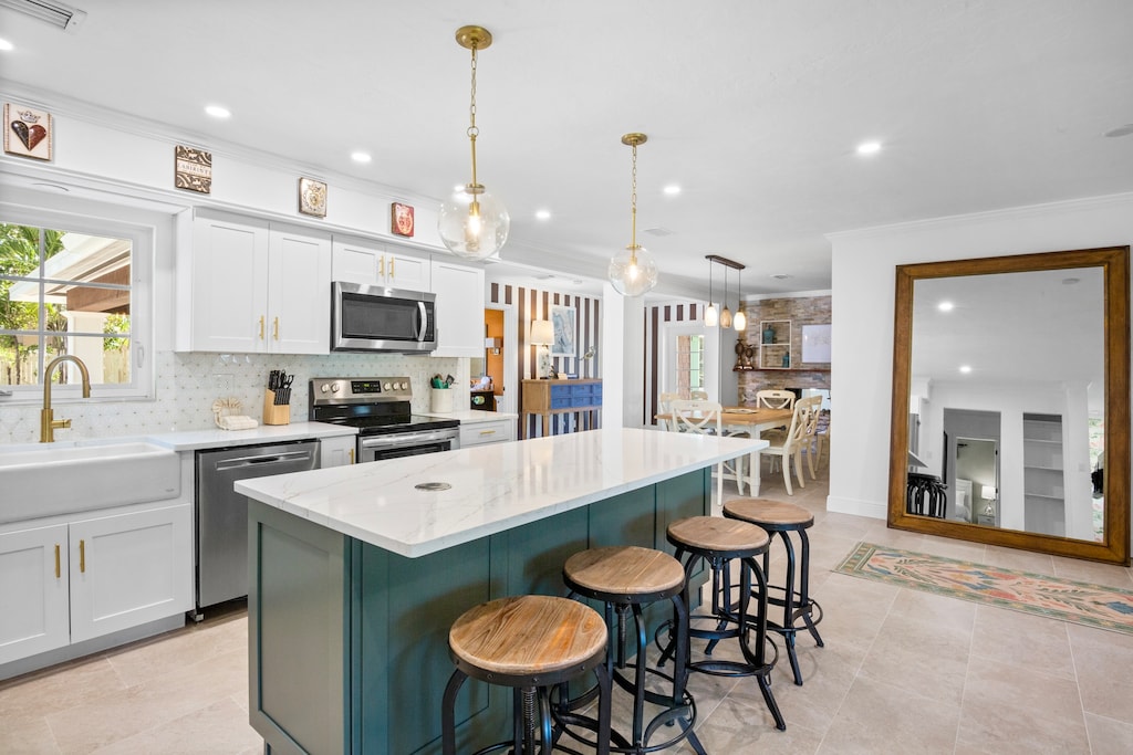 Breakfast Bar