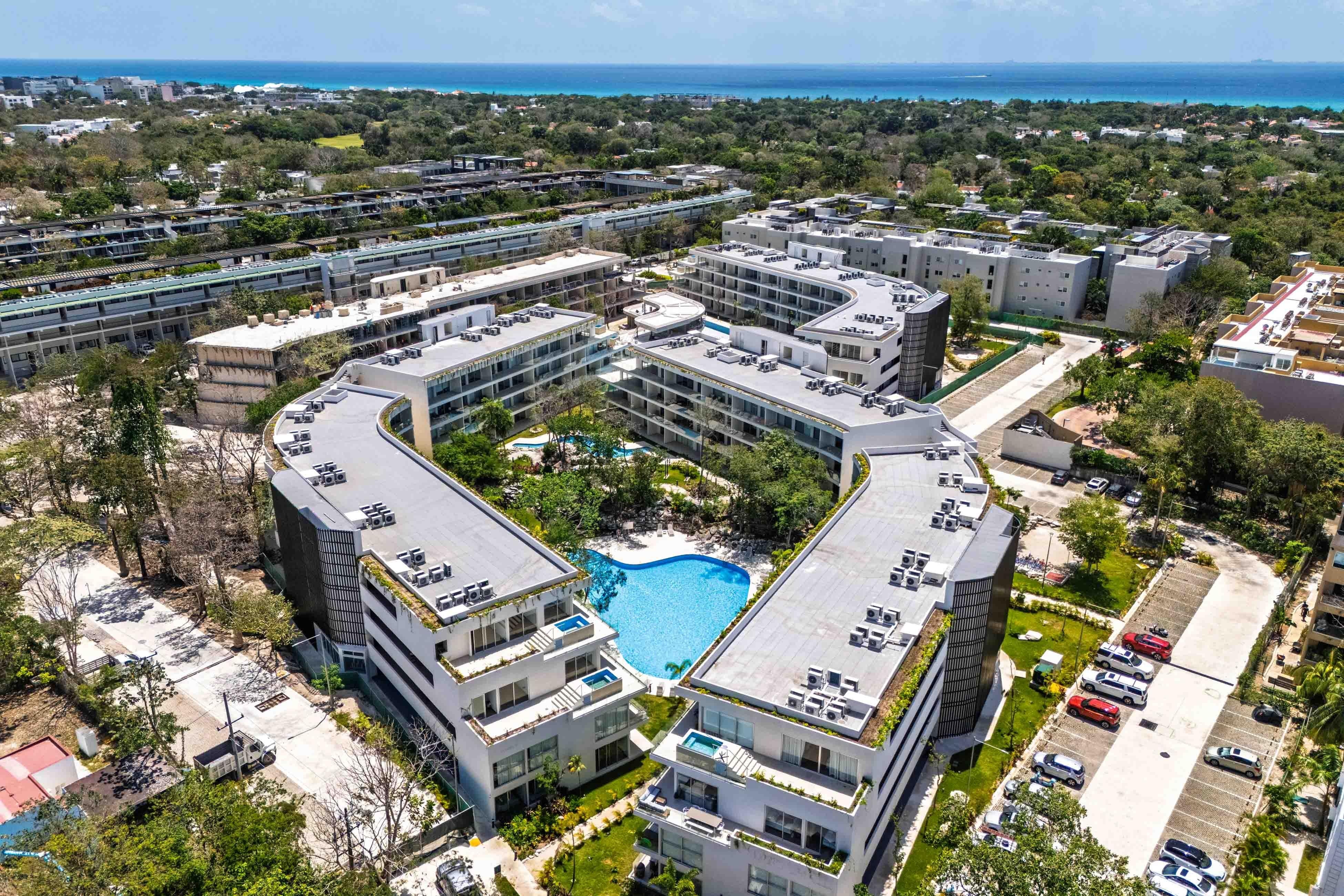 Breeze Retreat TL B207 Breeze Retreat TL B207