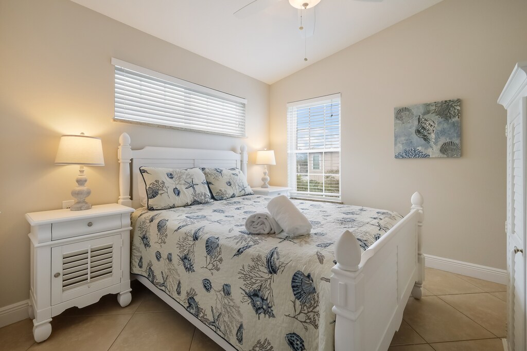 Fifth Bedroom - Queen