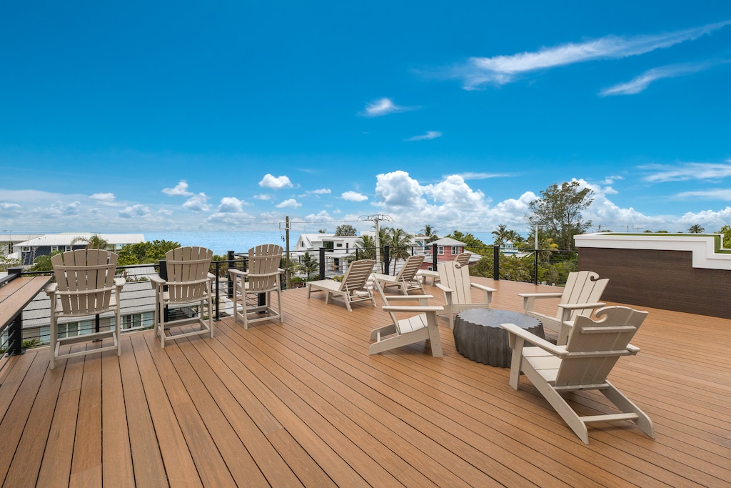 Rooftop Deck