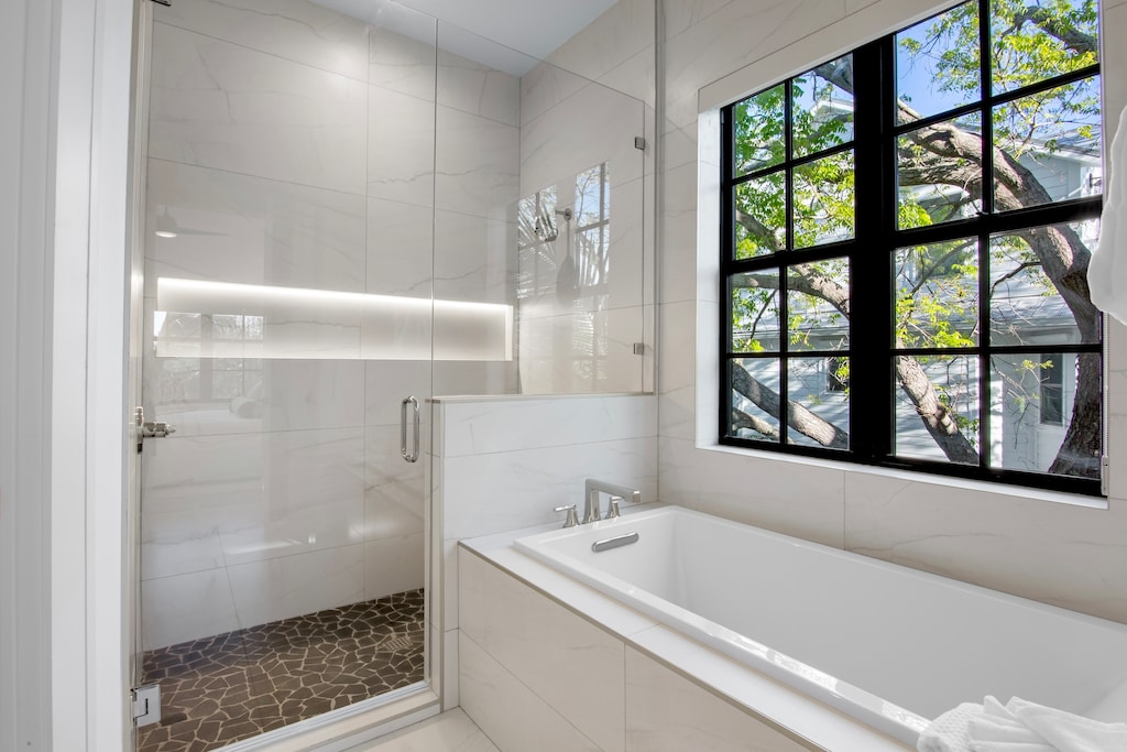 Second Bathroom, Ensuite