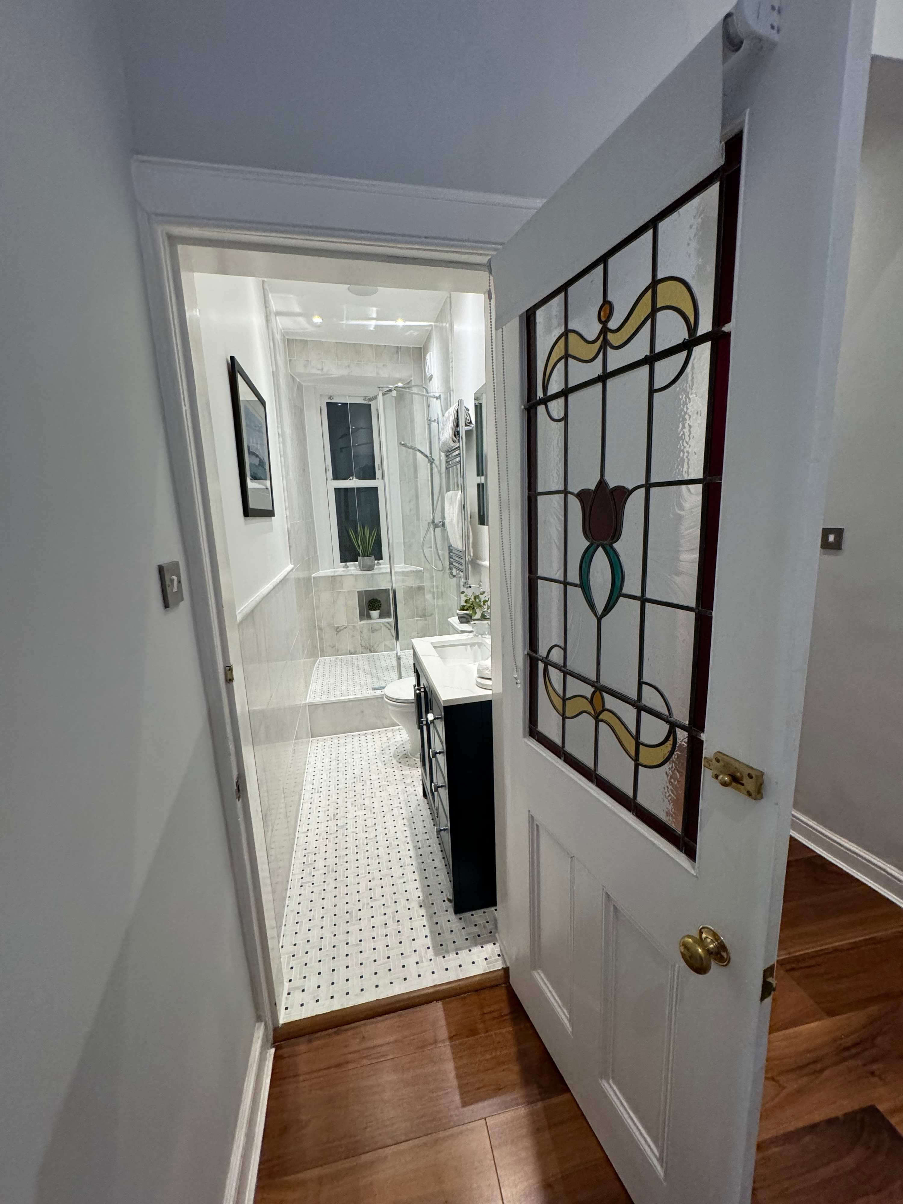 Fantastic New Town Flat with Shared Garden