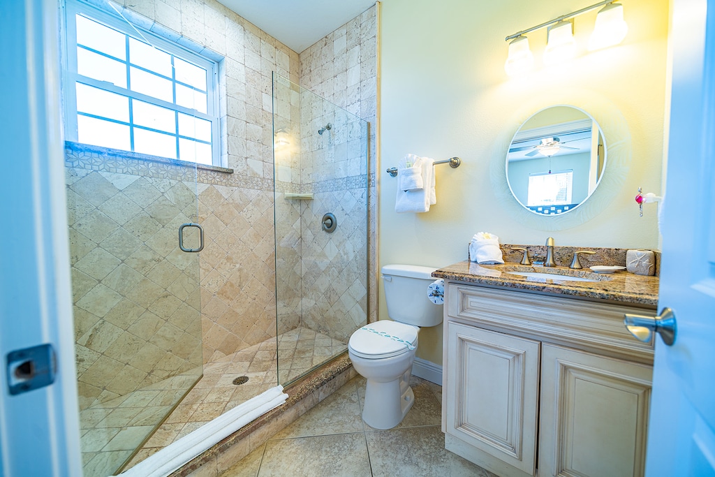 Second En-Suite Bathroom